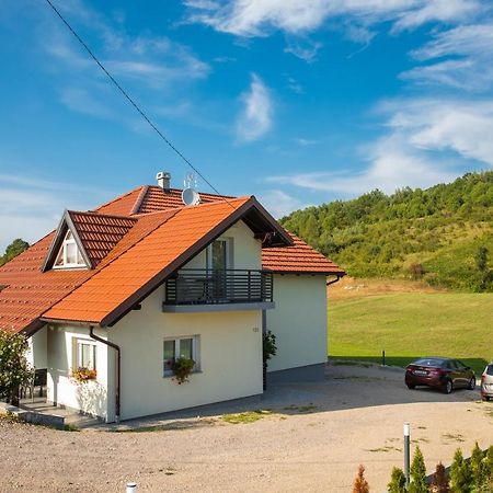 Apartmani Leptir Rakovica Buitenkant foto