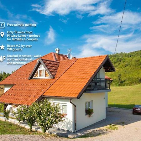 Apartmani Leptir Rakovica Buitenkant foto