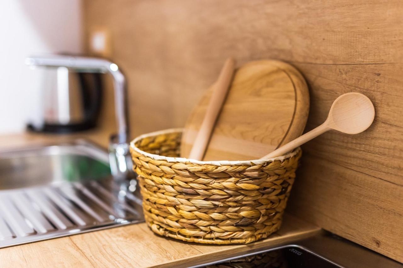 Apartmani Leptir Rakovica Buitenkant foto