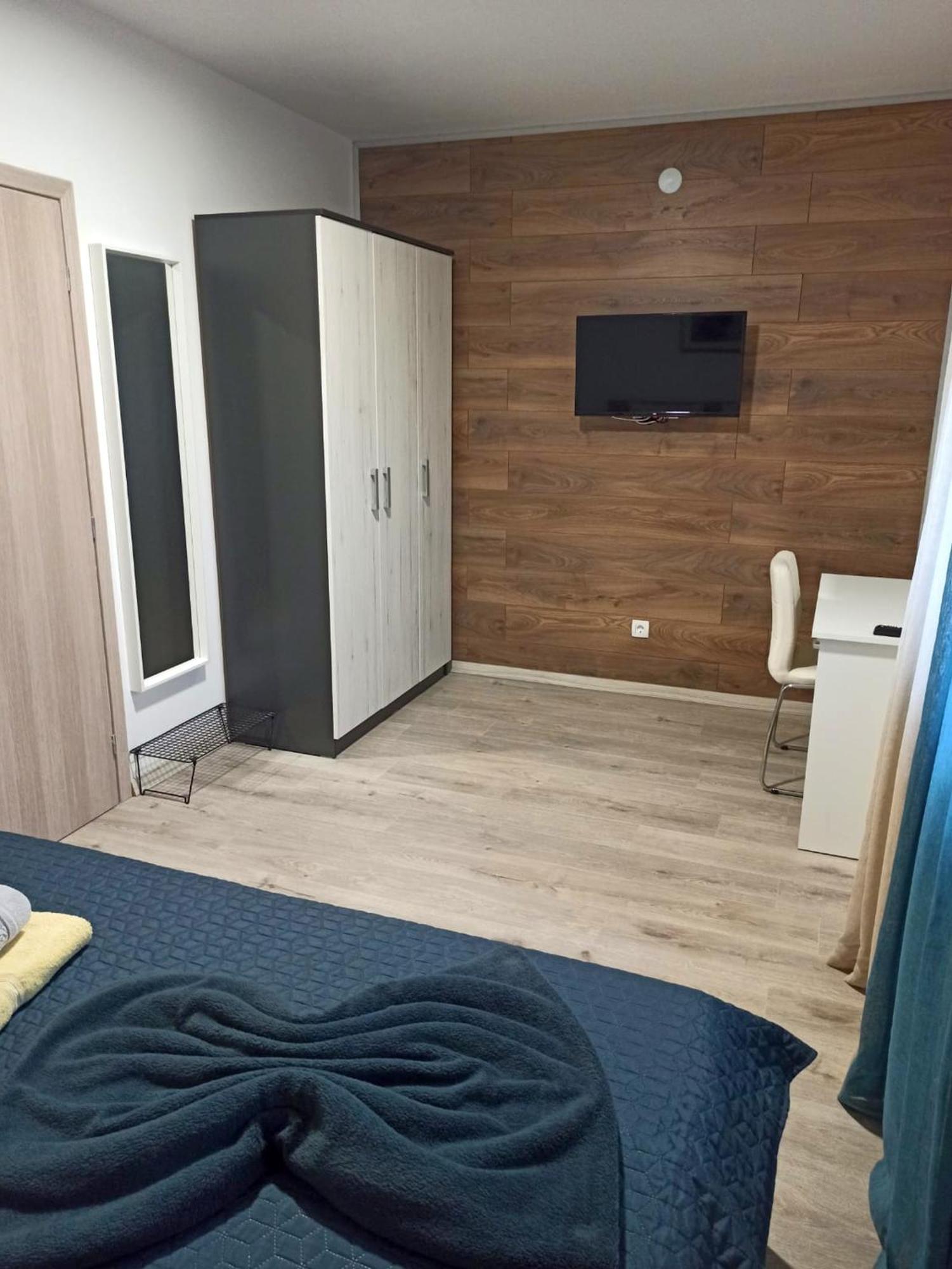 Apartmani Leptir Rakovica Buitenkant foto